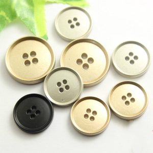New Design Decorative Round Sewing on 4 Holes Alloy Metal Button 