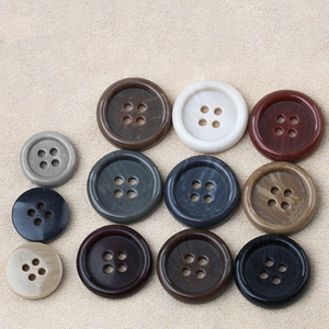 In Stock Wholesale 15mm 20mm Simple Style Plastic Decorative 4 Holes Round Resin Button for Shirt
