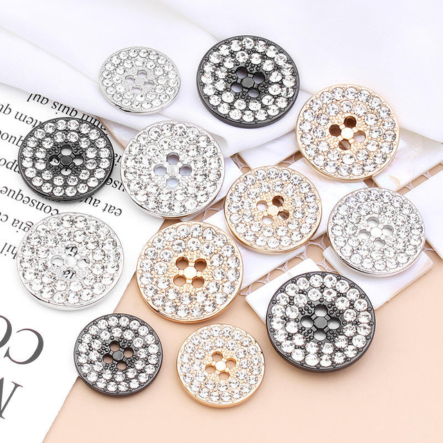 Wholesale Fancy Shiny Rhinestone Zinc Alloy Metal Shirt Button for Clothes