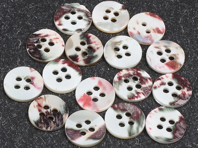 The process of making shell buttons