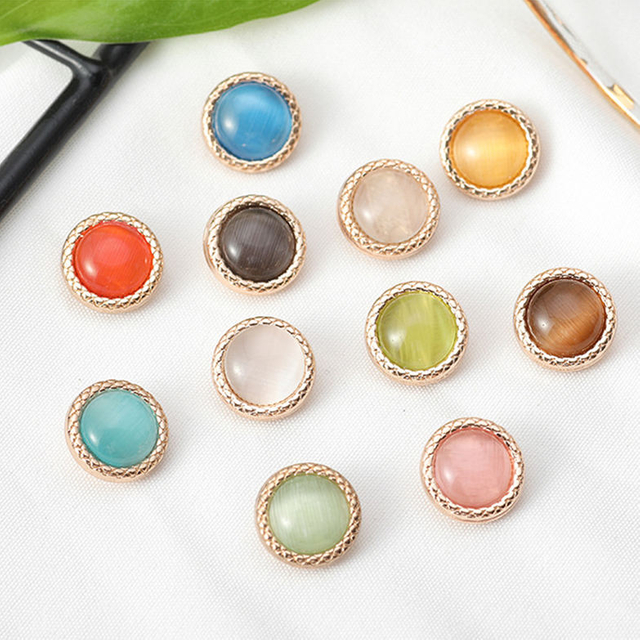 Hot Selling Luxury Decorative Fancy 11mm Resin Metal Shank Shirt Button for Ladies Women