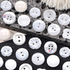 10 mm 11mm 11,5 mm hoher Qualität Perleneffekt weißer Plastikhark -Hemdknopf