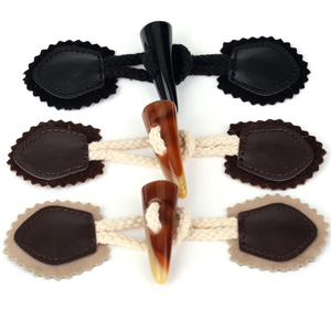 Custom Sew on Pu Leather Coat Resin Toggle Closure Button