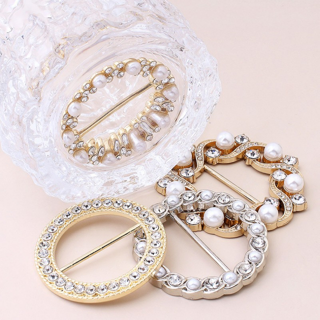 Fashion Accessories Durable Metal Decorative Buckle for Clothing Scarf with Rhinestone