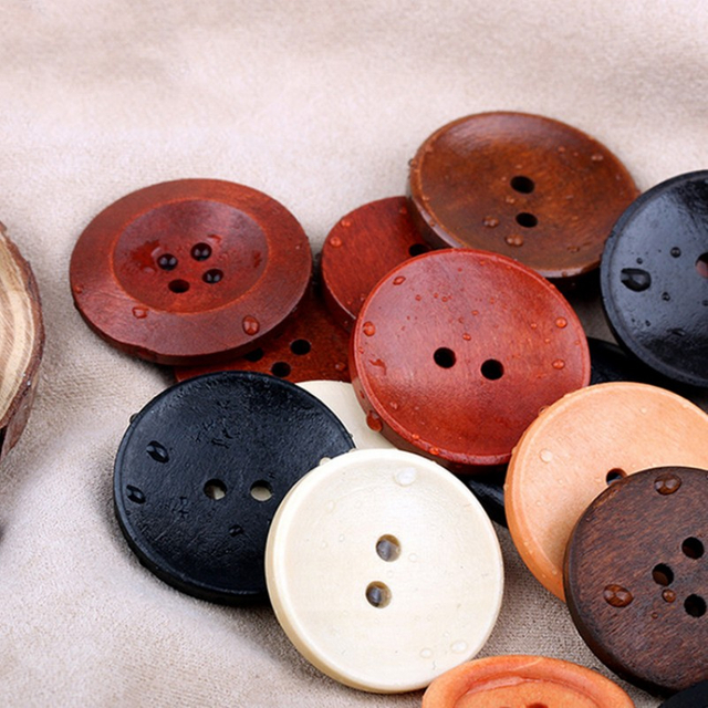 OEM Service Eco Friendly Sustainable 2-holes 4-holes Durable Round Wood Button for Clothing