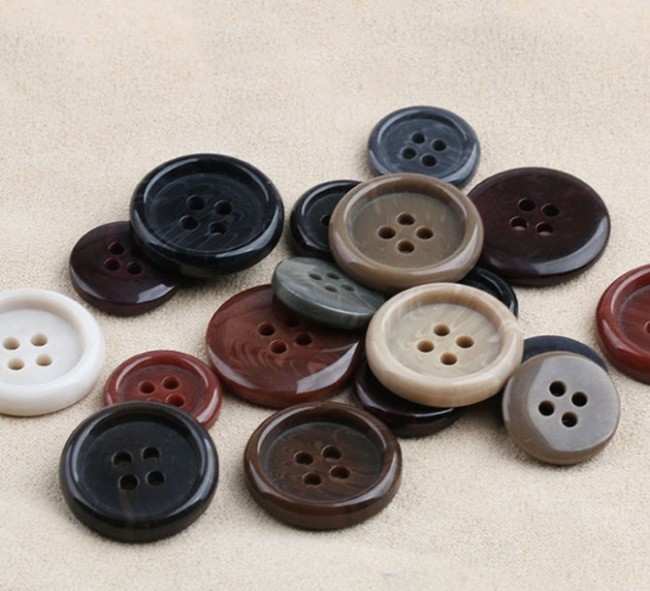 resin suit button 