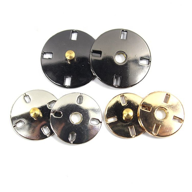 Wholesale 4 Hole Two Part Round Zinc Alloy Sew on Snap Button for Coat