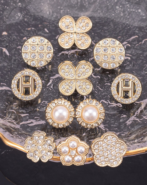 In Stock Fancy Golden Shiny Rhinestone Metal Shank Button for Shirt